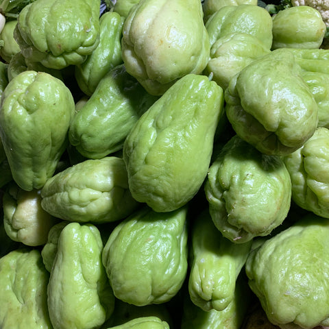 Chayote / Sayote (900g - 1Kg)